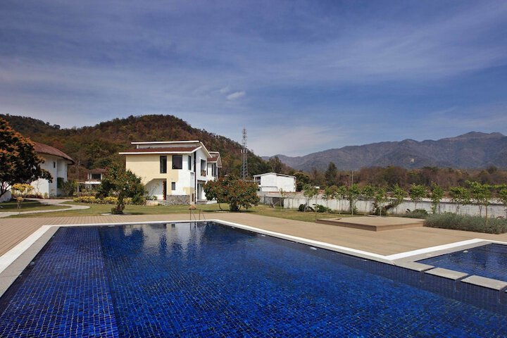 Pool 32 of 58