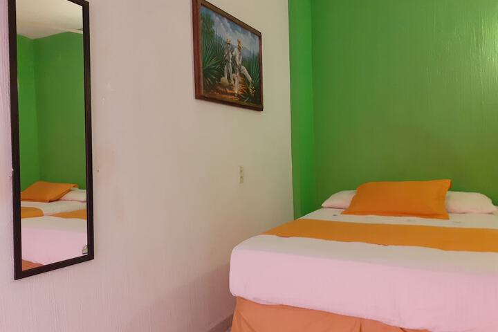 Room 3 of 28