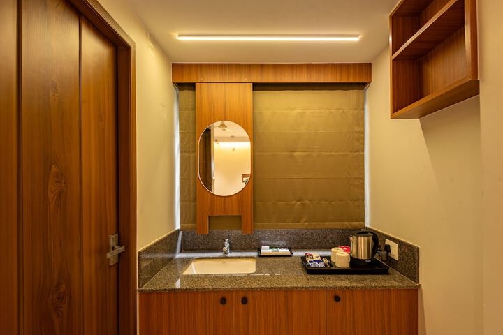 Room 17 of 87