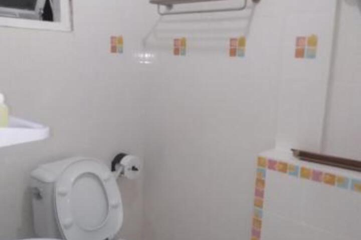 Room 4 of 41
