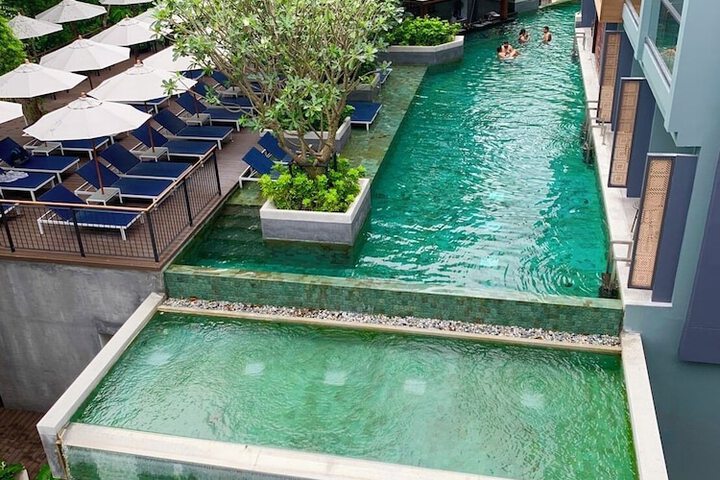 Pool 85 of 183