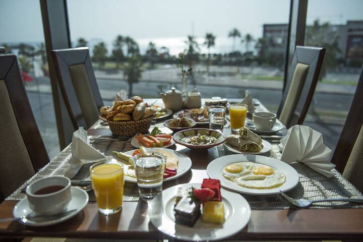 Breakfast/Coffee Service 53 of 94
