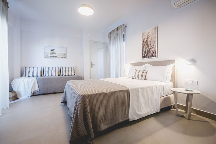 Room 25 of 108