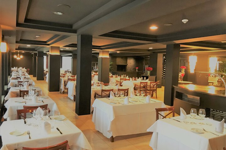 Dining 11 of 18