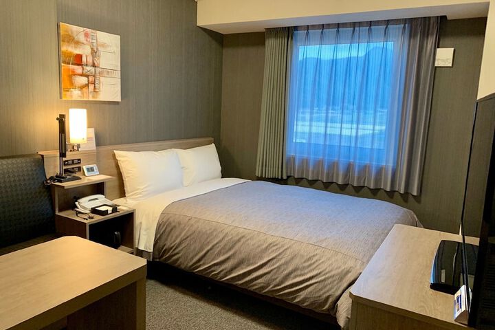 Room 8 of 21