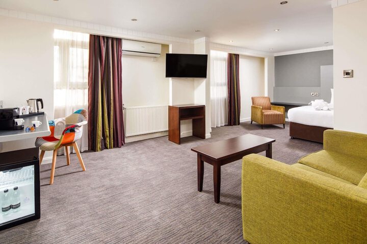 Room 21 of 81