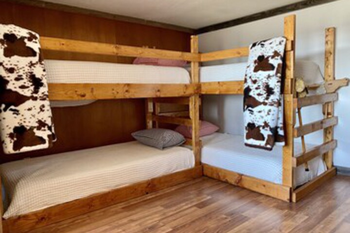 Room 29 of 38