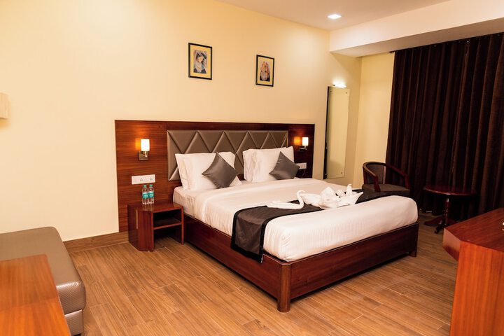 Room 9 of 20