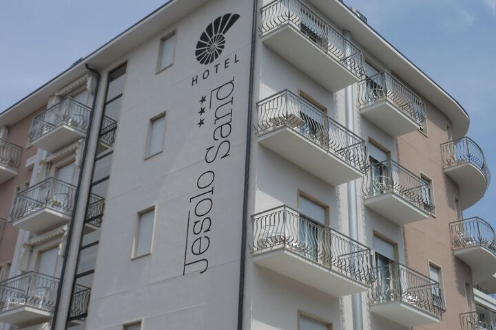 Hotel 57 of 64