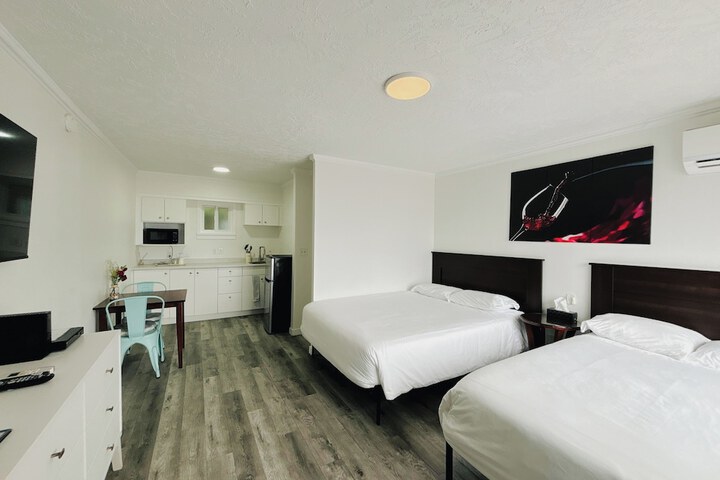 Room 22 of 40