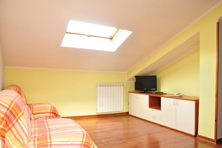 Room 7 of 20