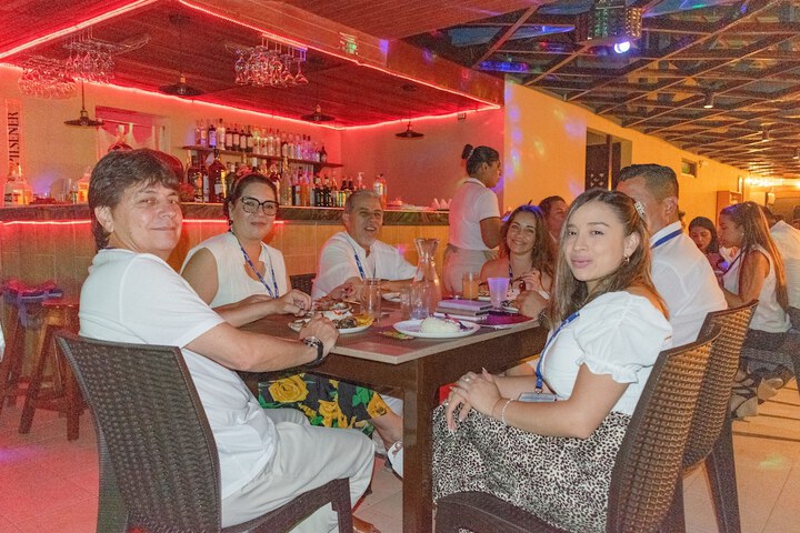 Dining 54 of 70