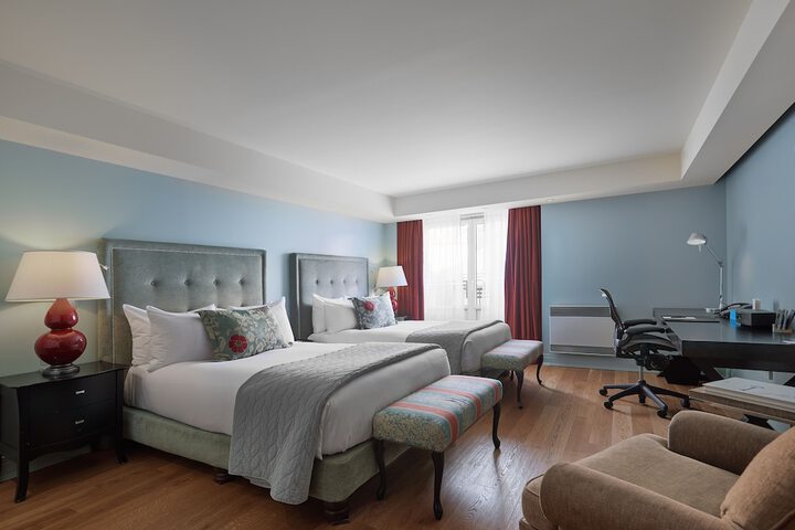 Room 10 of 99