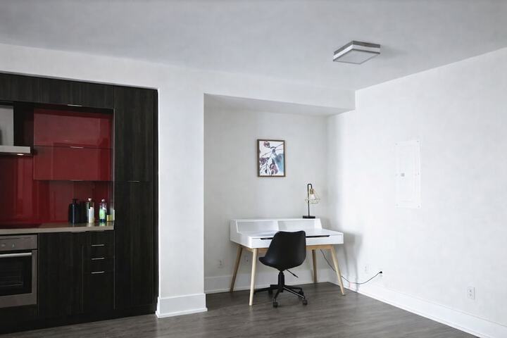 Room 172 of 319
