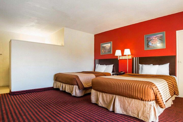 Room 22 of 36