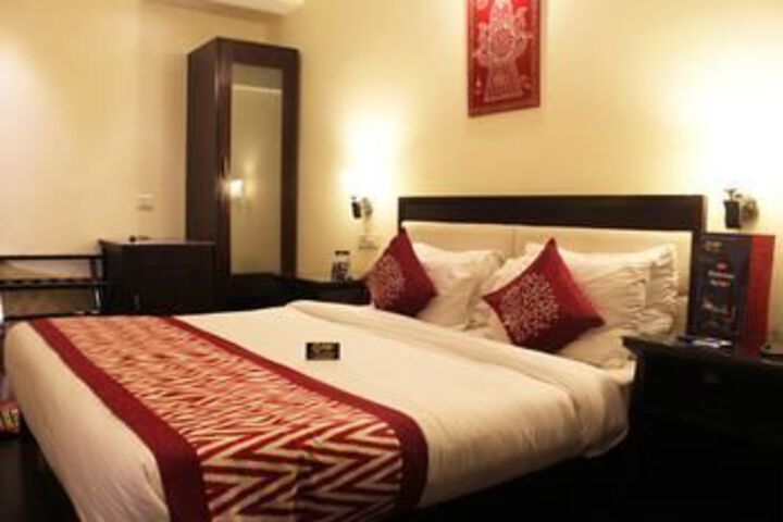 Room 16 of 21
