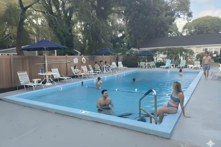 Pool 32 of 39