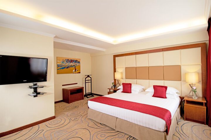 Room 56 of 325