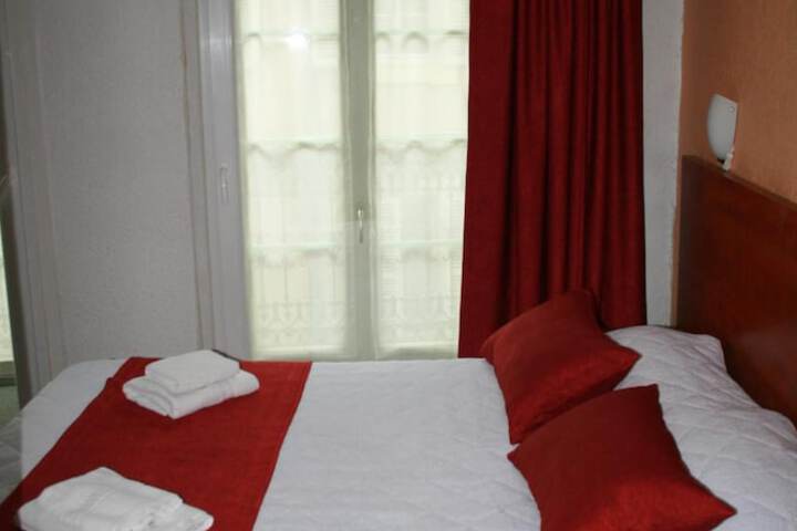 Room 14 of 53