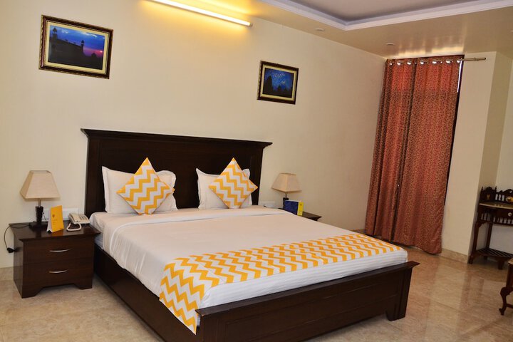 Room 5 of 60