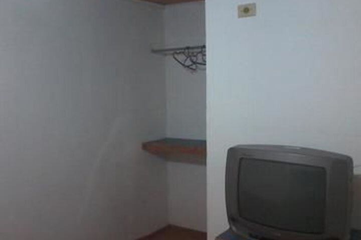 Room 13 of 53