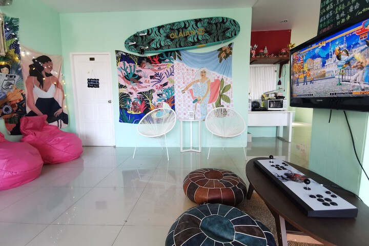 Room 30 of 43