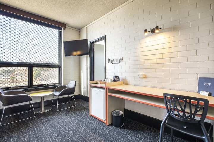 Room 15 of 39