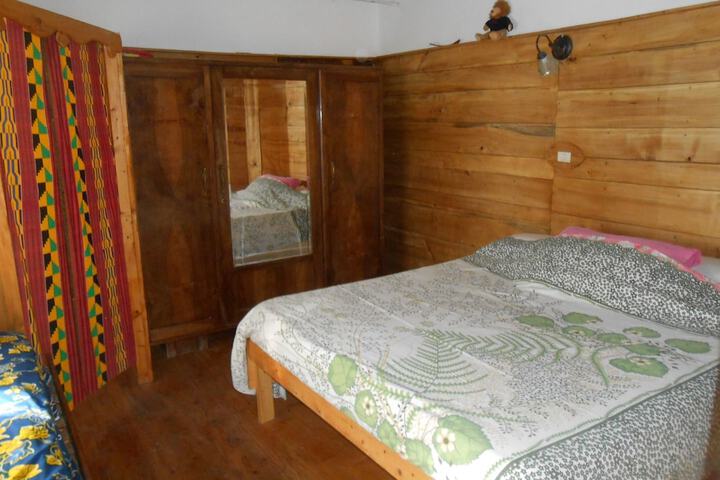 Room 5 of 20