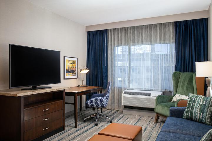 Room 22 of 61