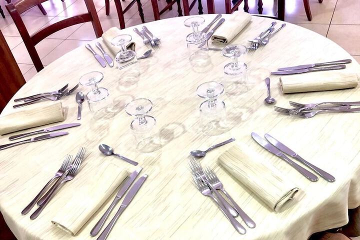 Dining 10 of 19