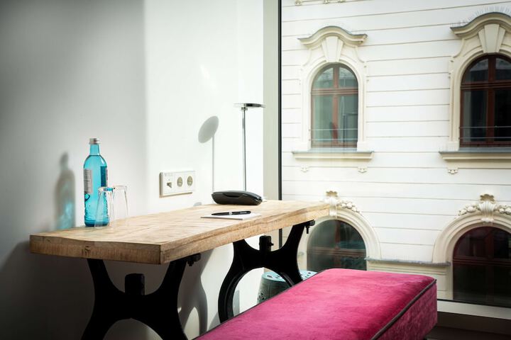 Room amenity