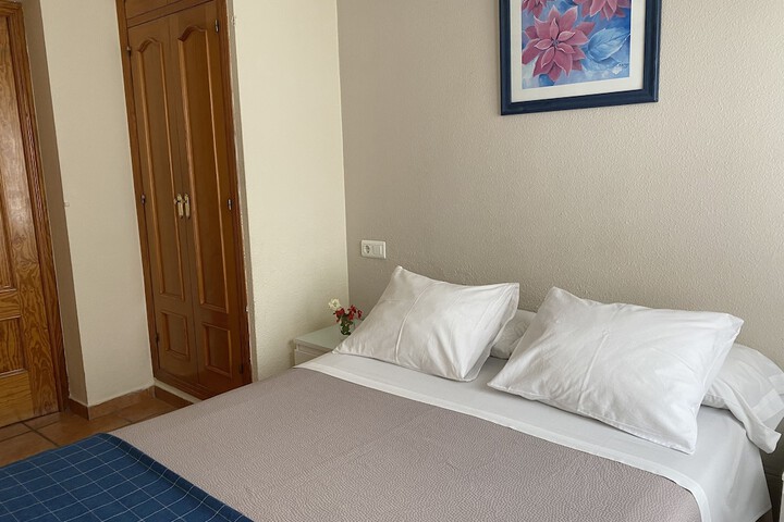 Room 30 of 103