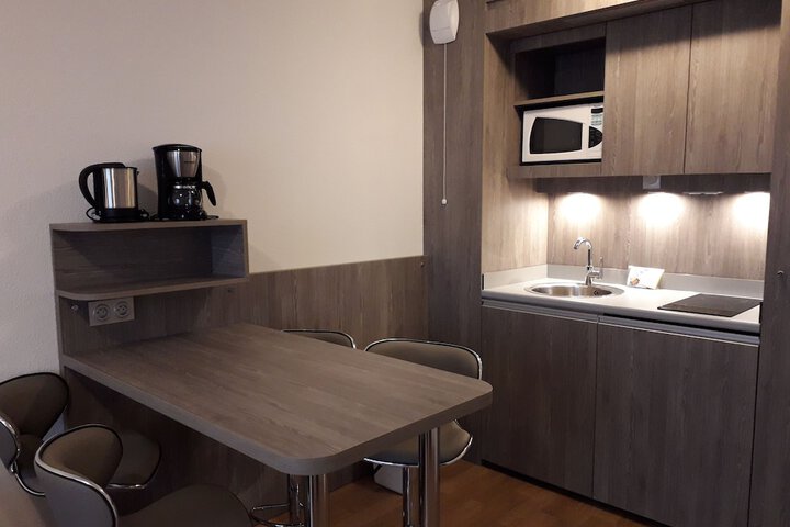 Private kitchenette