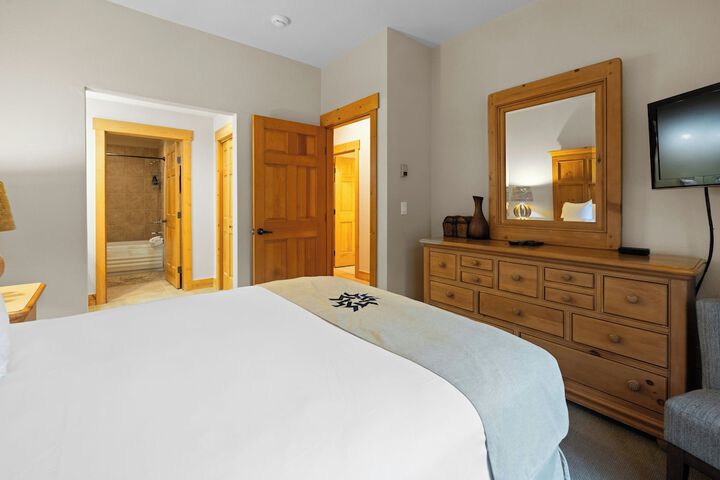 Room 11 of 75
