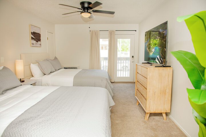 Room 7 of 24
