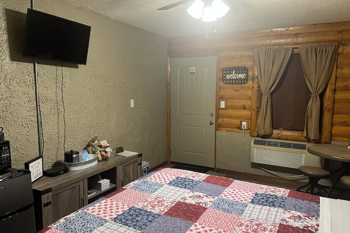 Room 3 of 56