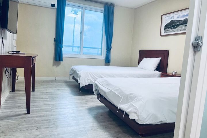 Room 20 of 73