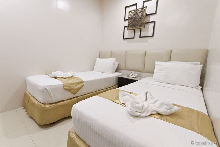 Room 4 of 22