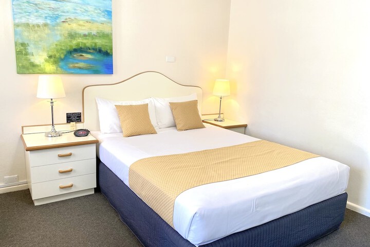Room 9 of 59