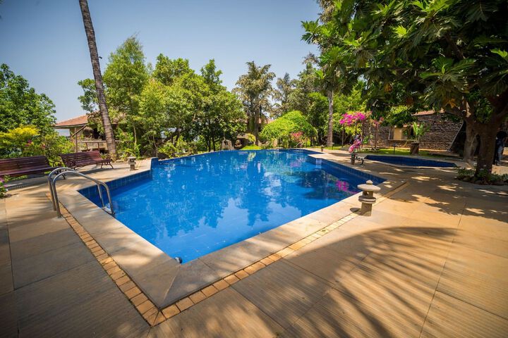 Pool 67 of 152