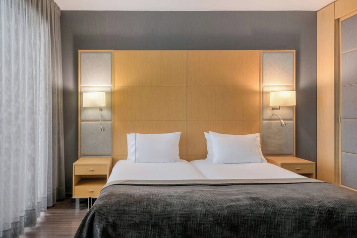 Room 3 of 58