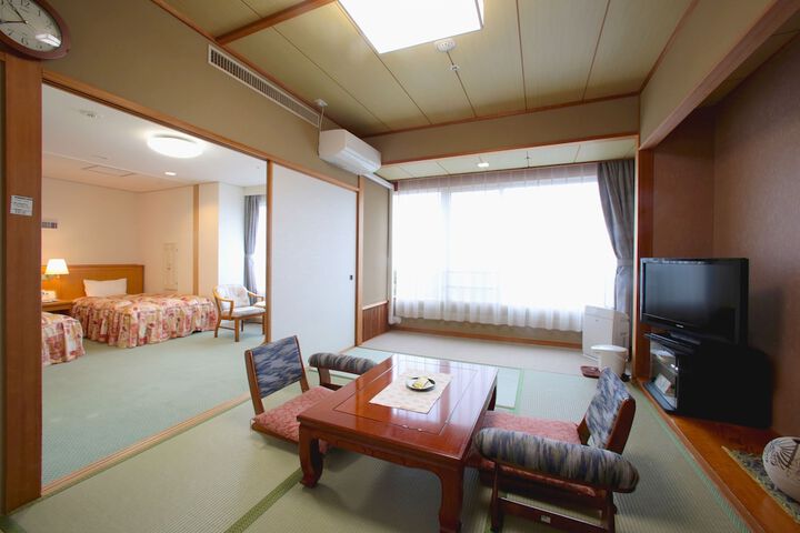 Room 17 of 53