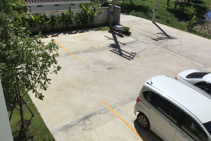 Property Grounds 2 of 6