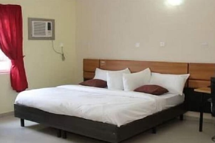 Room 17 of 39