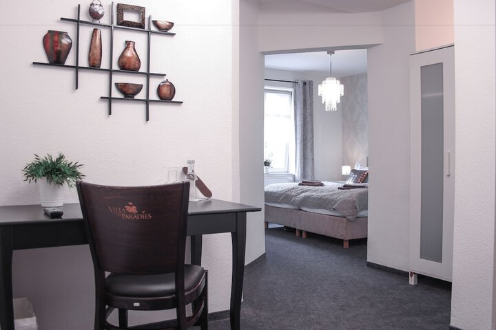 Room 7 of 17