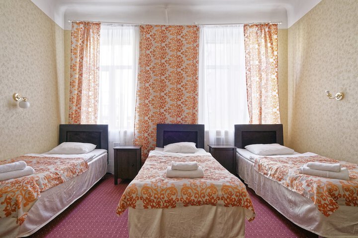 Room 56 of 272