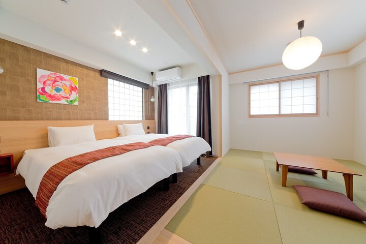 Room 13 of 35