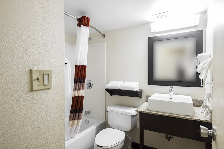 Deluxe 2 Double Beds (5 of 7)