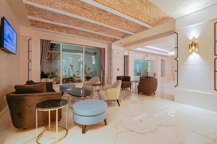 Hotel Interior 12 of 171