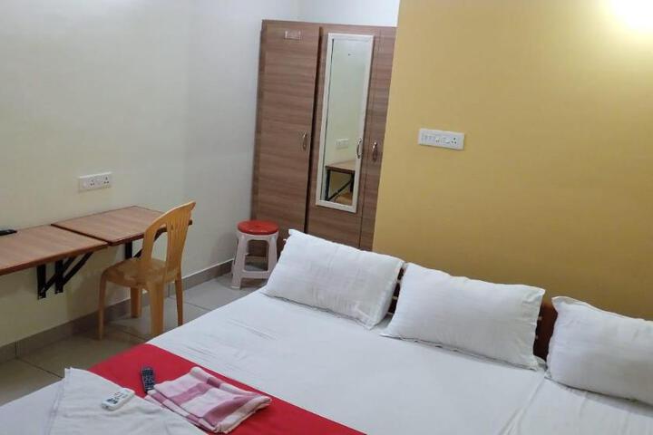 Sethu Residency